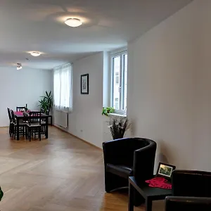 https://gasser-apartments-apartments-karlskirche.vienna-besthotels.com