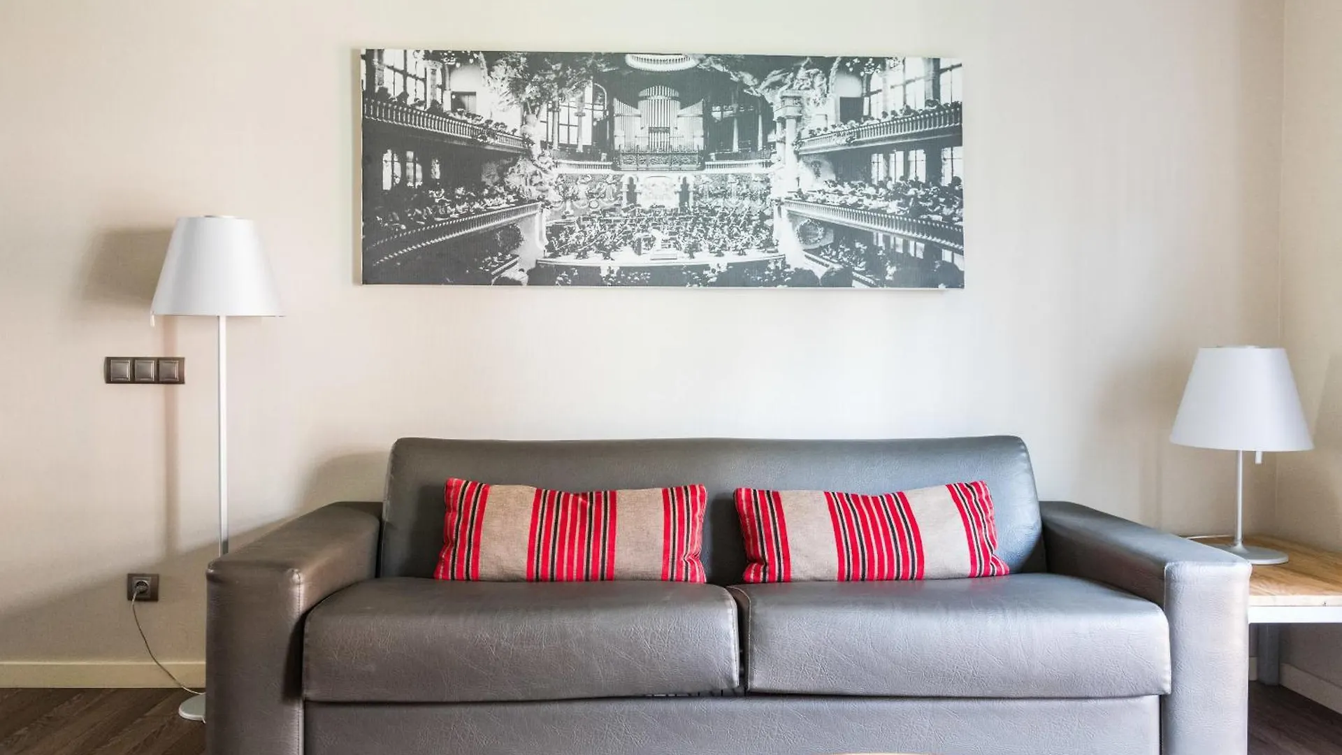ברצלונה Casp 74 Apartments 0*,  ספרד